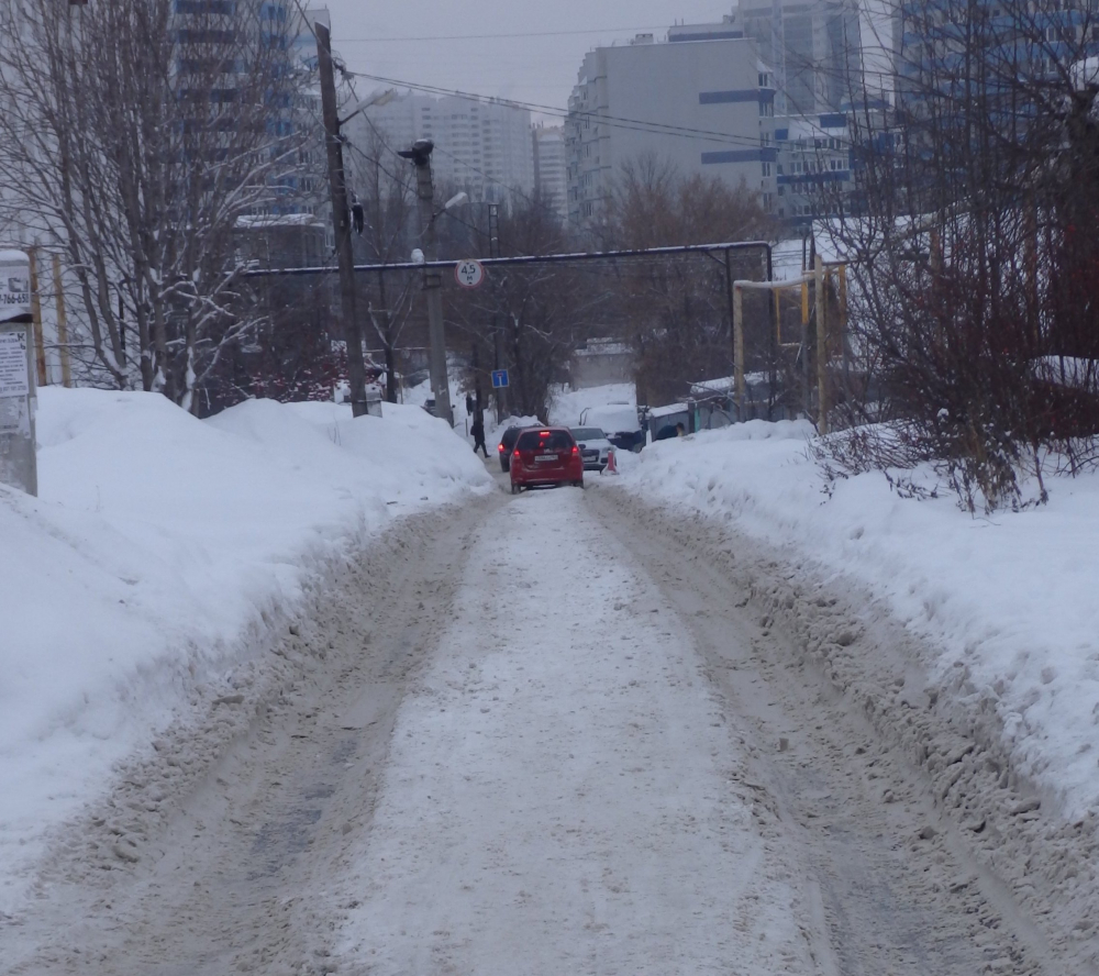 «Чистят только на бумаге»: жители Самары не могут добиться уборки снега на улицах