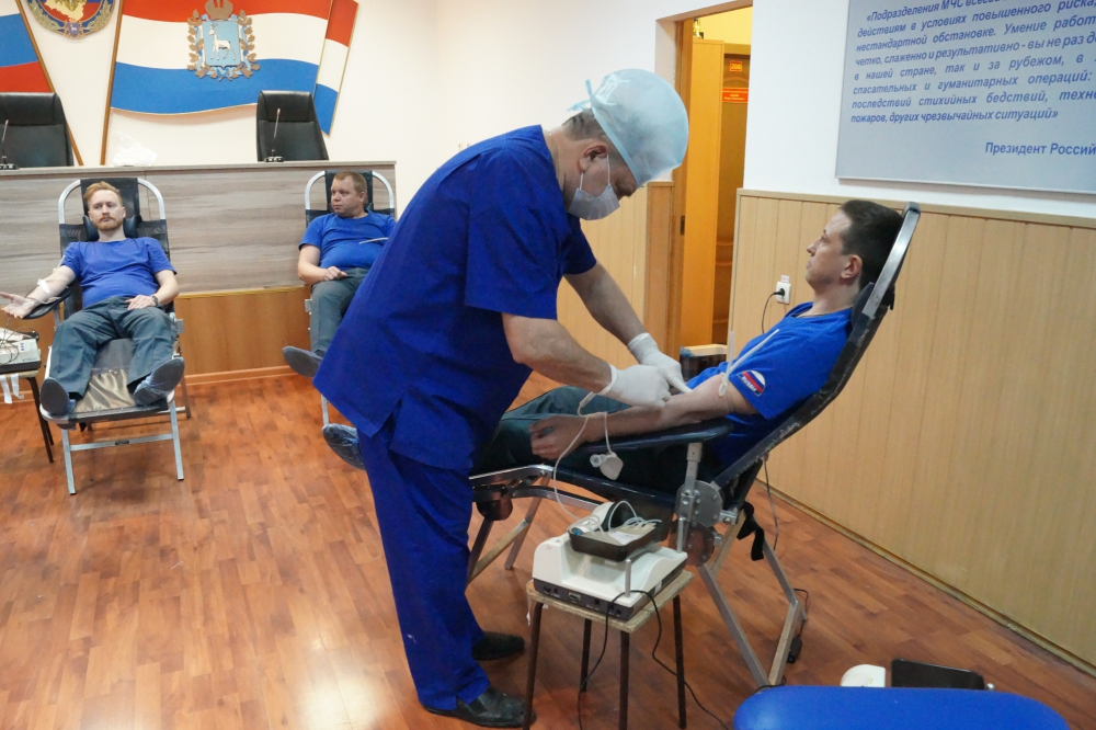 Кровь спасателей Самарской области нужна в детских больницах