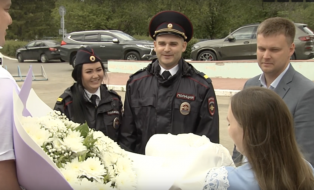 Благодаря тольяттинским полицейским женщина со схватками успела доехать до роддома вовремя