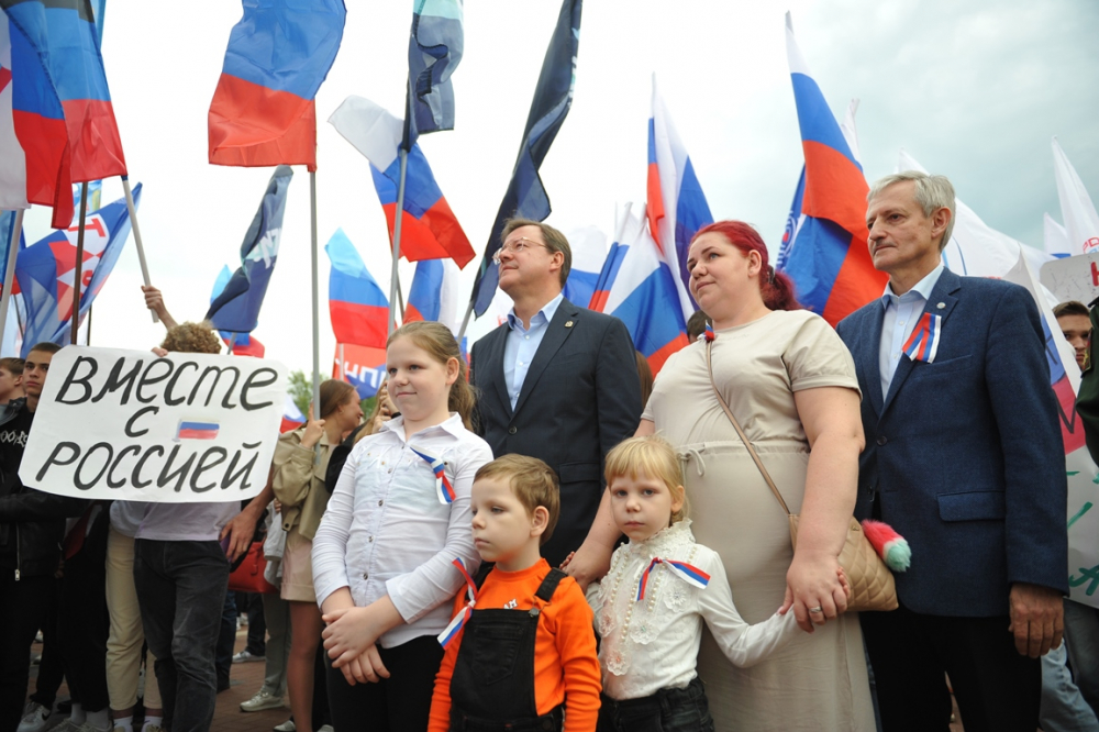 «Плечо подставим мы»: Дмитрий Азаров пообещал помощь семьям военнослужащих