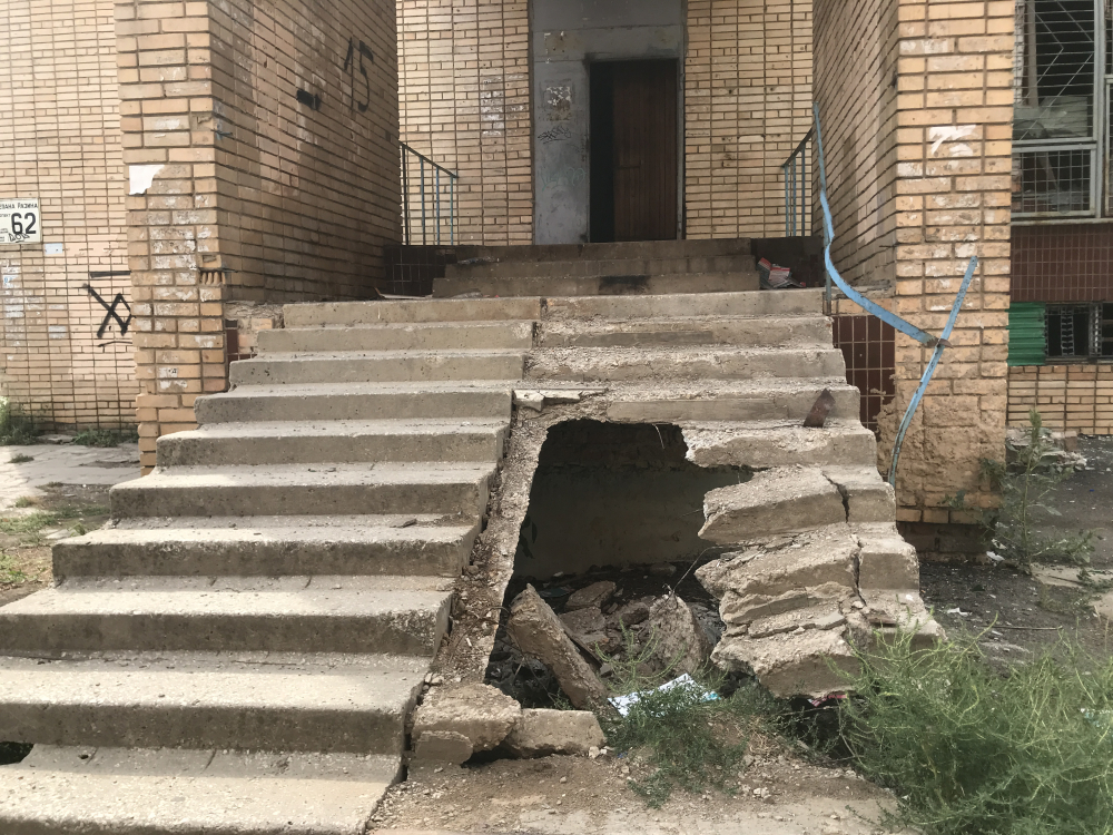 Жители Тольятти жалуются на притон в заброшенном здании ЖЭКа