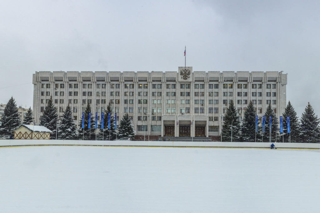 Здание правительства самарской области фото