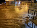 Коммунальный ад в Самаре: улицу Мичурина затопило по колено