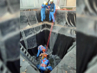 В Самарской области 1,5 часа спасали мужчину с лишним весом, рухнувшего на дно 4-метрового котлована