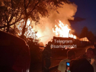 Выше 50 метров: в Самаре пожар уничтожил деревянную крепость