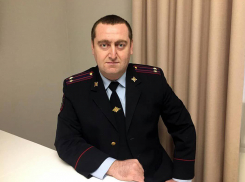 Охота на Ахмедханова: в Самаре задержали посредника, который должен был передать деньги родственнику главы полиции Тольятти