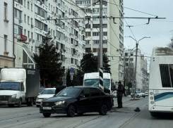 Четыре человека пострадали в ДТП с микроавтобусом в Самаре