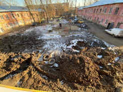Новое коммунальное варварство: в Самаре «разбомбили» жилой двор на Рыльской