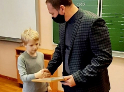 «Если не я, то кто?»: труд 8-летнего дворника из Самарской области сертифицировали