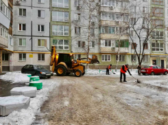 «Только фото с лопатами делаете!»: самарцы жалуются на уборку снега и обработку улиц от наледи 