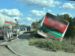 Пассажирский автобус в Самаре улетел в кювет