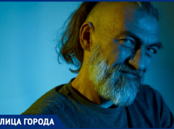 «Люди идиоты, и я тот же людь»: самарский художник Фрол Весёлый рассказал, почему его вдохновляют женщины