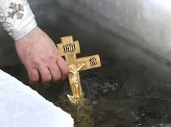 3075 самарцев окунулись в купелях на Волге