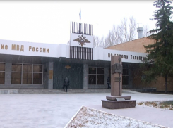 В Тольятти мошенники пытались развести женщину по схеме «ваш родственник попал в беду», но оказались на крючке у капитана полиции