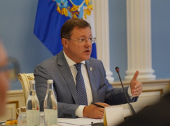 Дмитрий Азаров поручил провести проверки всех образовательных учреждений 