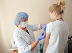 4,5 тысячи подростков в Самарской области сделали прививки от коронавируса