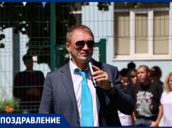 Сначала он освоил баян: день рождения отмечает самарский политик, спортсмен, бизнесмен и эколог Александр Милеев