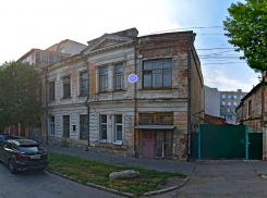 Пока совсем не рухнул: власти Самары срочно ищут арендатора на ветхий Дом купца Юрина