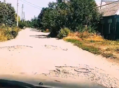 «Мэр присутствует здесь, но не работает!»: жители Сызрани просят губернатора помочь с ремонтом дорог
