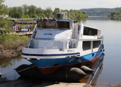 Два новых пассажирских теплохода для Самарской области спустили на воду 