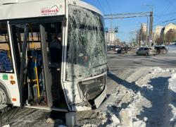 На Московском шоссе в Самаре столкнулись два пассажирских автобуса