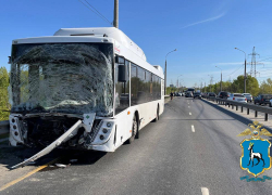 В Самаре произошло два ДТП с автобусами: столкновение с пятью авто и наезд на пешехода