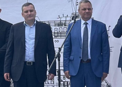 Александр Хинштейн поговорил с главой самарского Минпромторга об ответственности за отравление людей сидром
