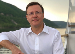 Губернатор Самарской области Дмитрий Азаров покидает свой пост
