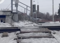 На обледенелом железнодорожном переходе на станции Зубчаниновка под поездом погибла женщина