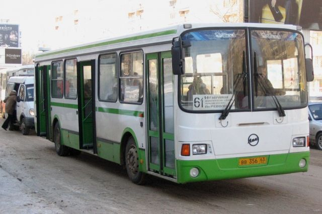 Жители Самары снова жалуются на работу автобусного маршрута №61