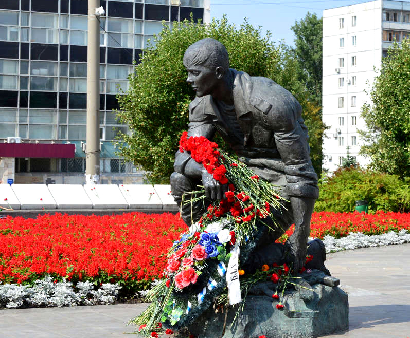 Самара память. Памятник воинам-интернационалистам Самара. Памятник воину афганцу Самара. Памятник воинам интернационалистам Абакан. Мемориал Самара памятники в Самаре.