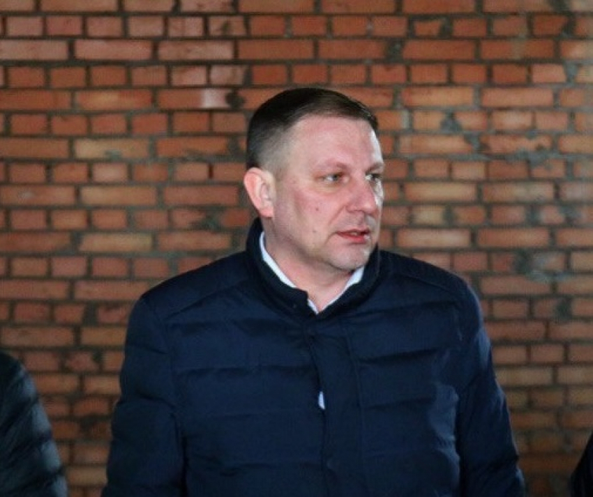 Глава департамента строительства Самары Василий Чернов задержан с поличным при получении взятки в 6 млн рублей