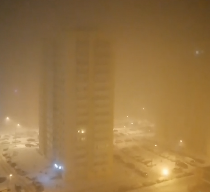 «Это какой-то эко-ад»: жители Волгаря бьют тревогу из-за ядовитого воздуха