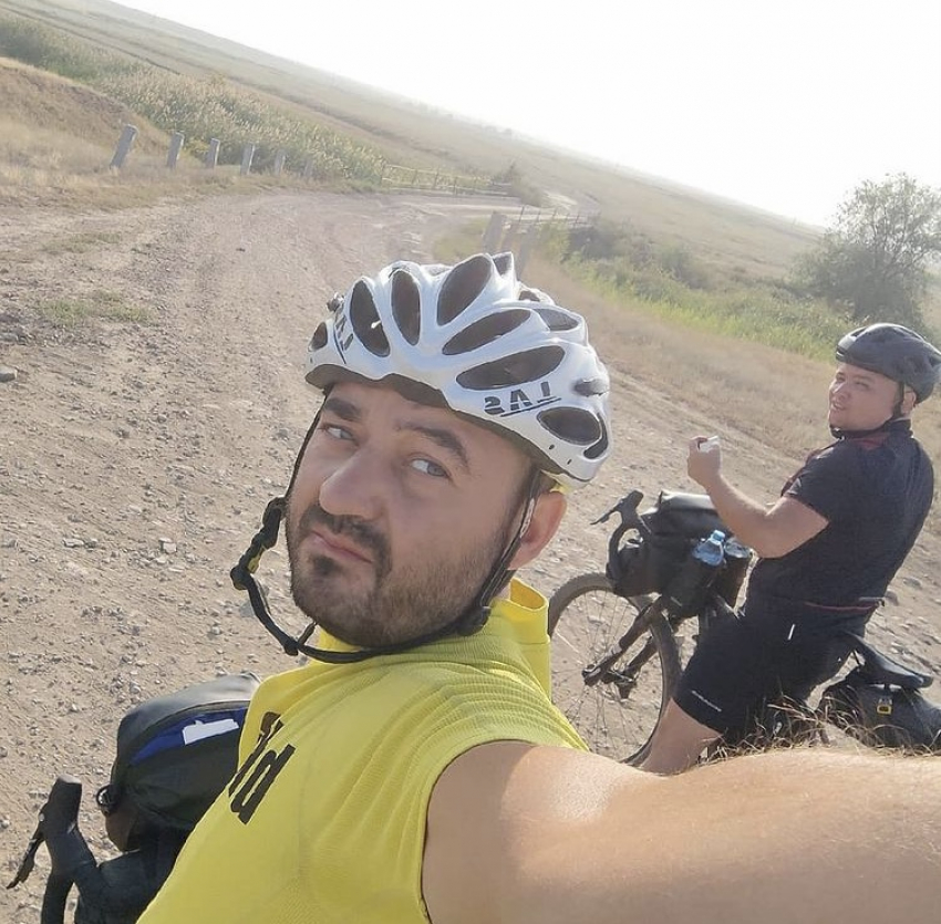 Два самарских велосипедиста отправились на велосипедах из Самары в Сочи