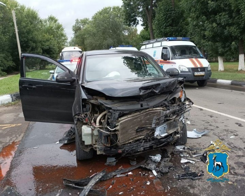 В Новокуйбышевске водителю «Весты» стало плохо за рулём, и он столкнулся со встречным авто
