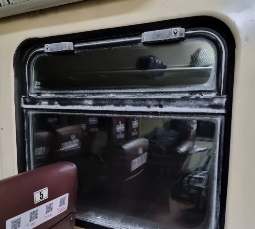 Пассажиры поезда Самара – Санкт-Петербург всю ночь мёрзли в вагоне без отопления в 30-градусный мороз