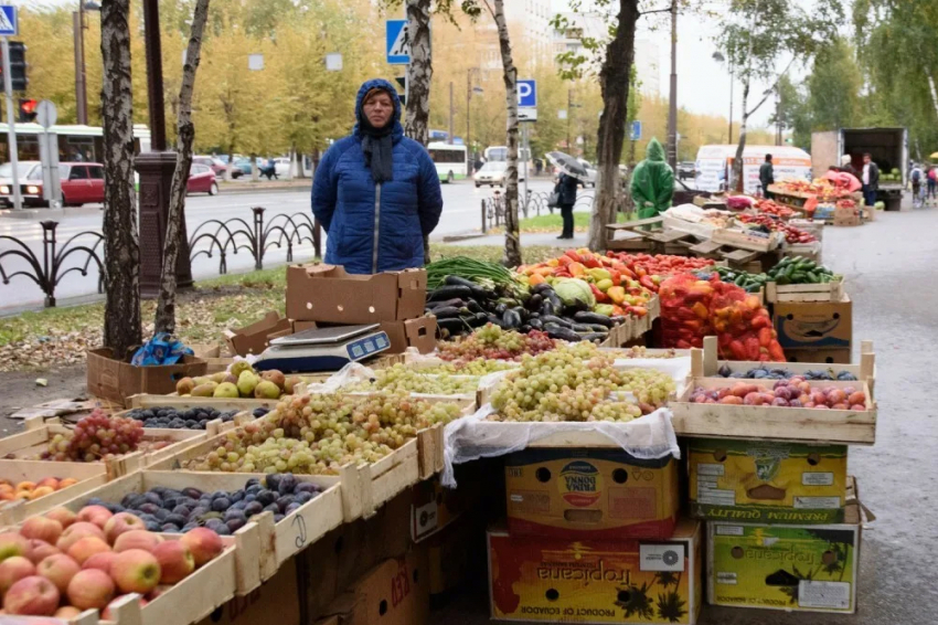 Прочь с тротуара: власти Самары избавляются от незаконных торговцев