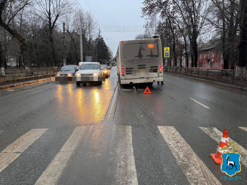 В Самаре автобус сбил женщину на пешеходном переходе