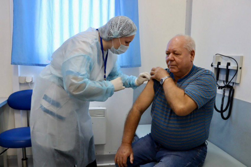 Более 164 тысяч жителей Самарской области уже сделали прививку от гриппа.