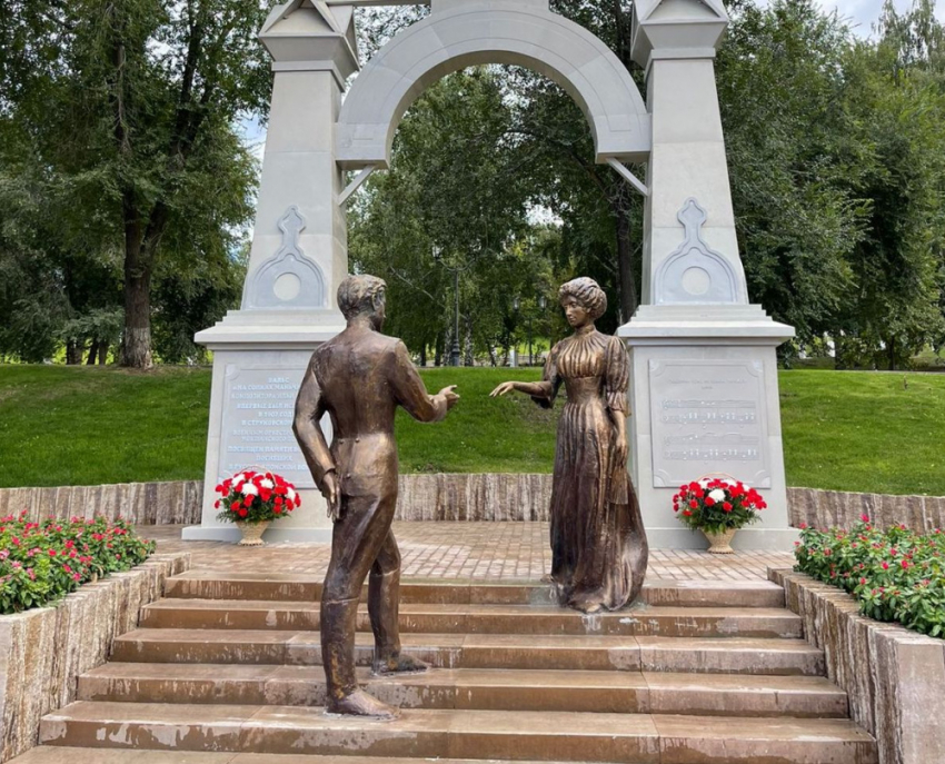 Скульптура «Вальс» в Струковском саду начала разрушаться