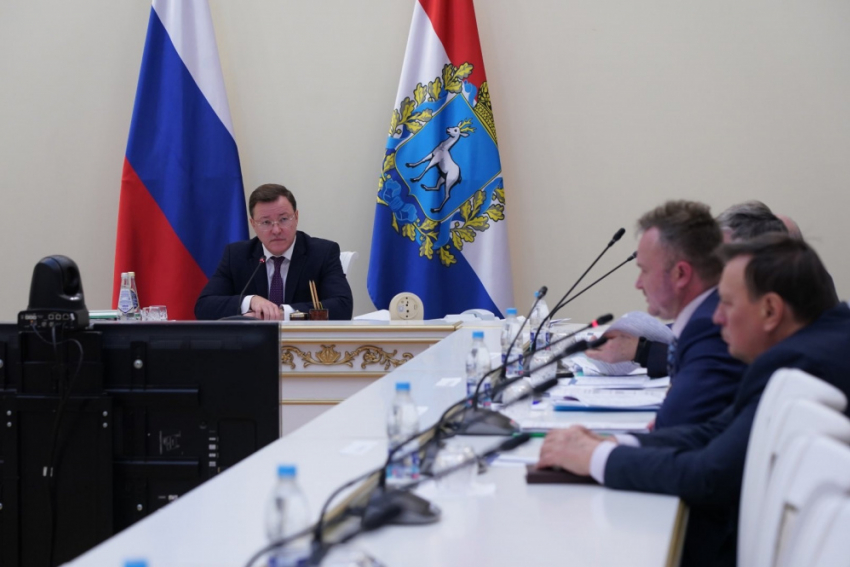 С 1 января 2024 года в Самарской области поднимут зарплаты бюджетникам