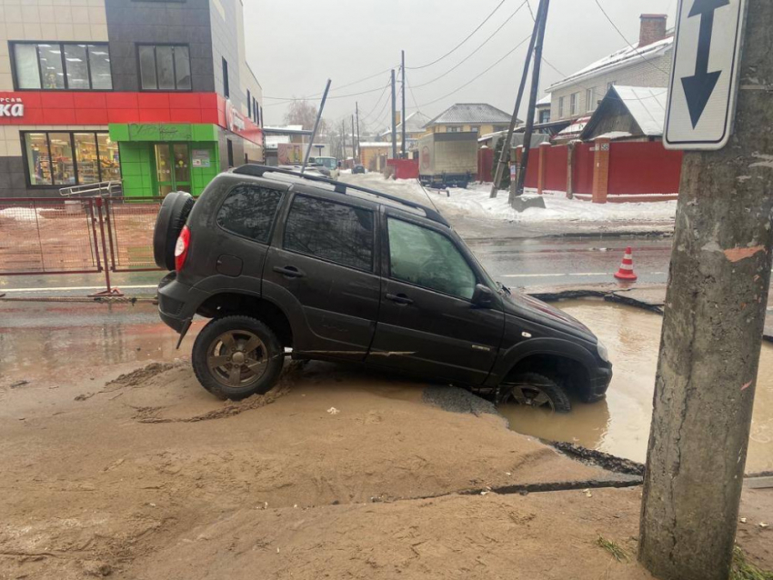 Эпичный провал произошёл на улице Мориса Тореза в Самаре