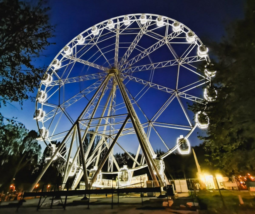 8 минут удовольствия и страха: в Самаре привели в порядок колесо обозрения в парке Гагарина