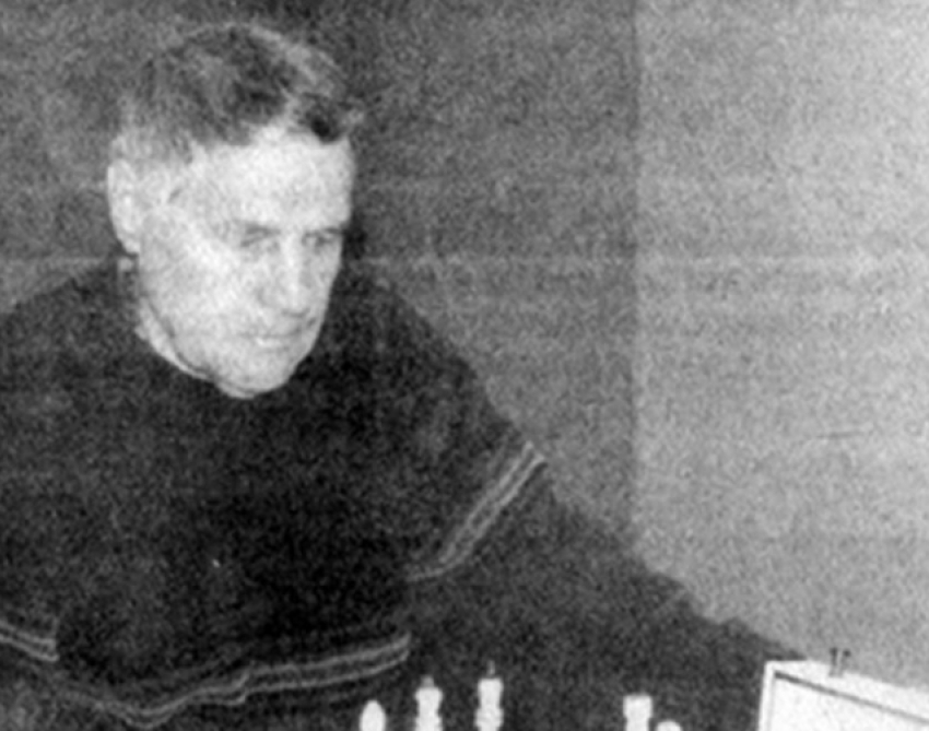 Известный шахматист из Сызрани и его жена скончались от коронавируса
