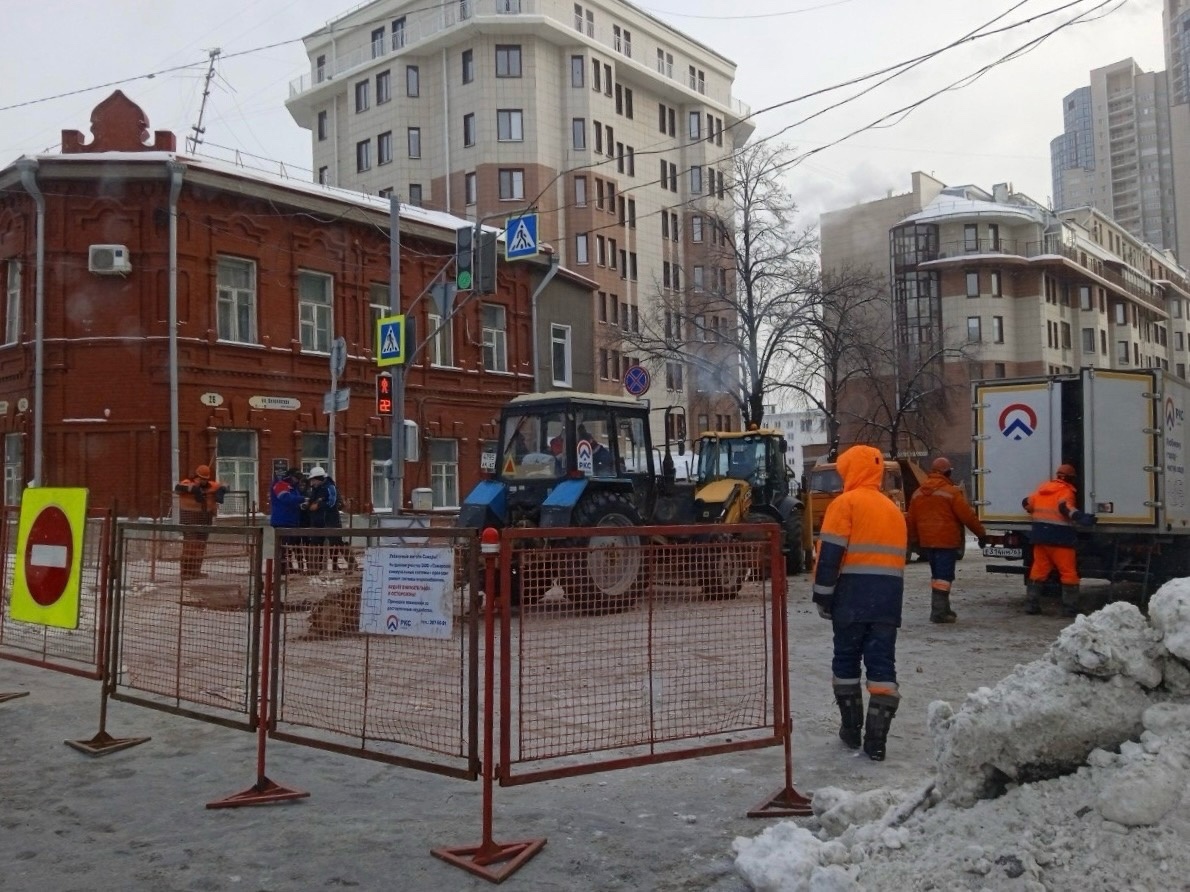 РКС-Самара» рассказали, когда дадут воду в домах после коммунальной аварии  на Вилоновской